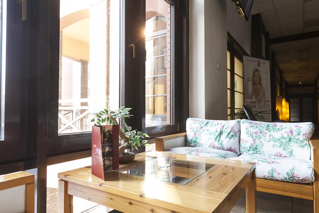 Fort Hotel วอร์ซอ ภายนอก รูปภาพ