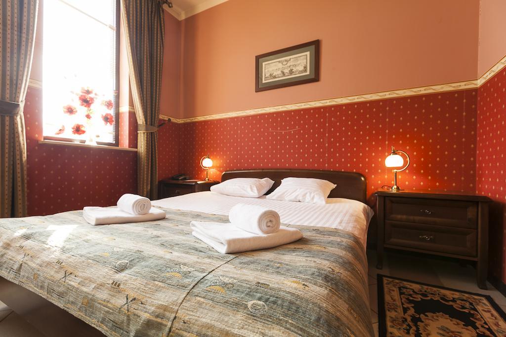 Fort Hotel วอร์ซอ ภายนอก รูปภาพ